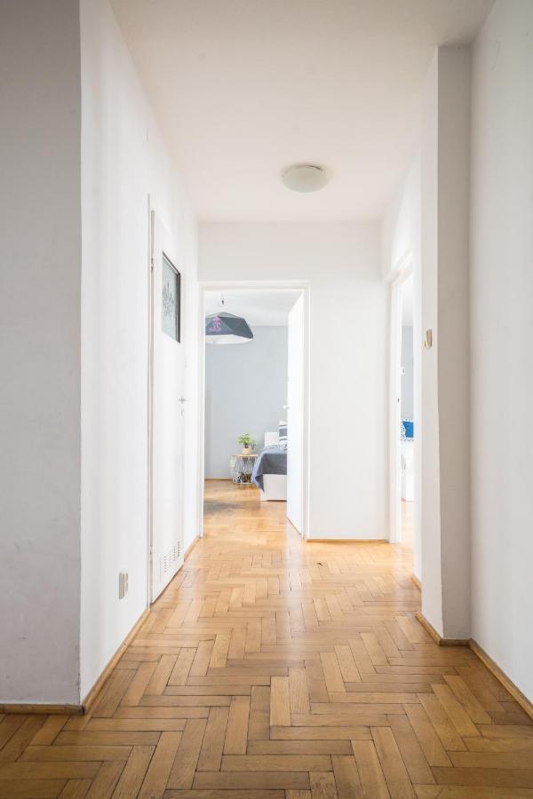 Oomph Warsaw Central 3-Bedroom Flat Esterno foto